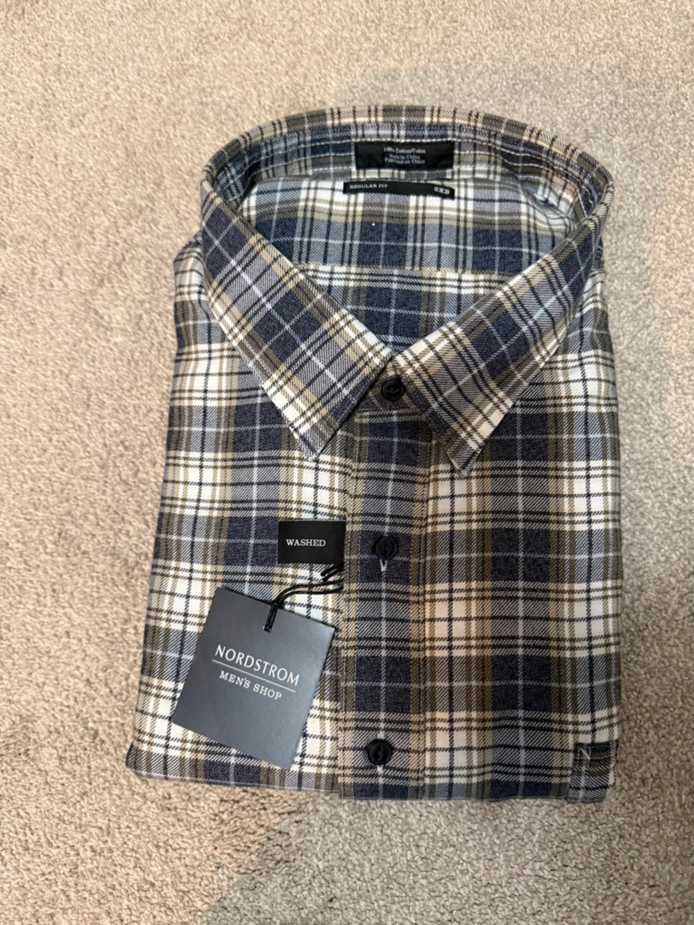 Nordstrom Men’s Navy and Cream Plaid Casual Button-Down Shirt